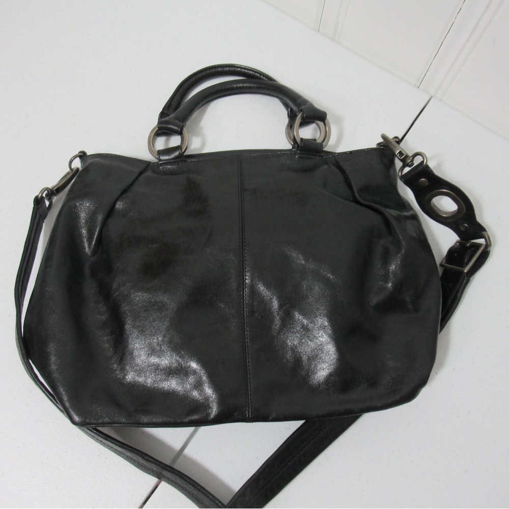 HOBO International Black Leather Large Purse - Picture 3 of 17
